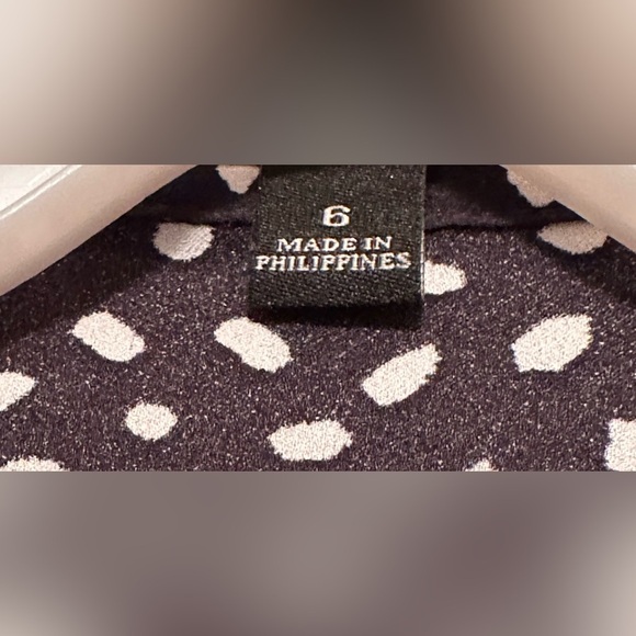 Ann Taylor Women’s Long Sleeve 1/4 Button V Neck Dress Casual Blouse Size 6 - Picture 6 of 9